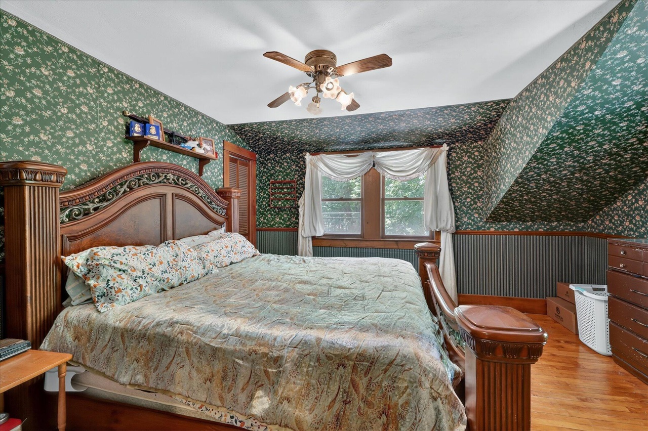 main property photo 26