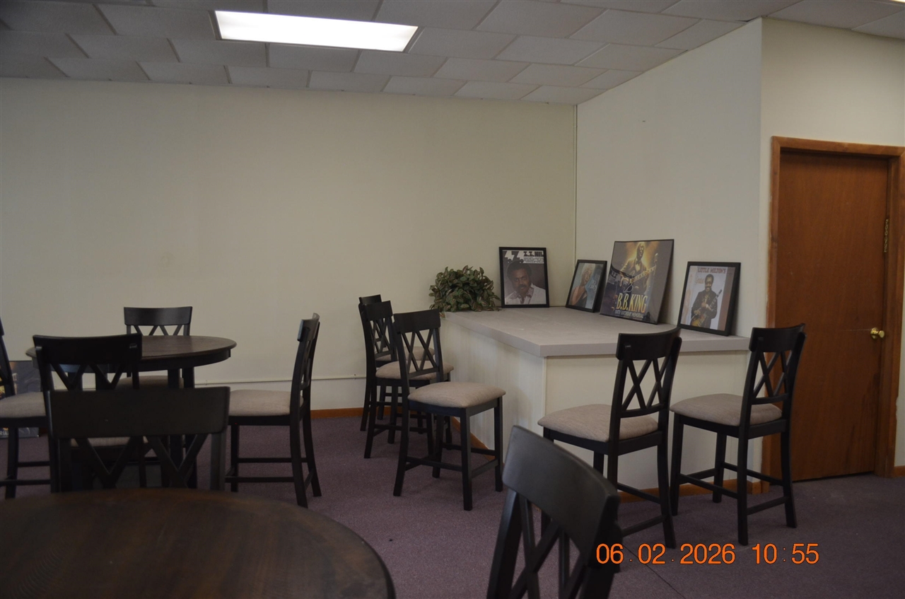 main property photo 16