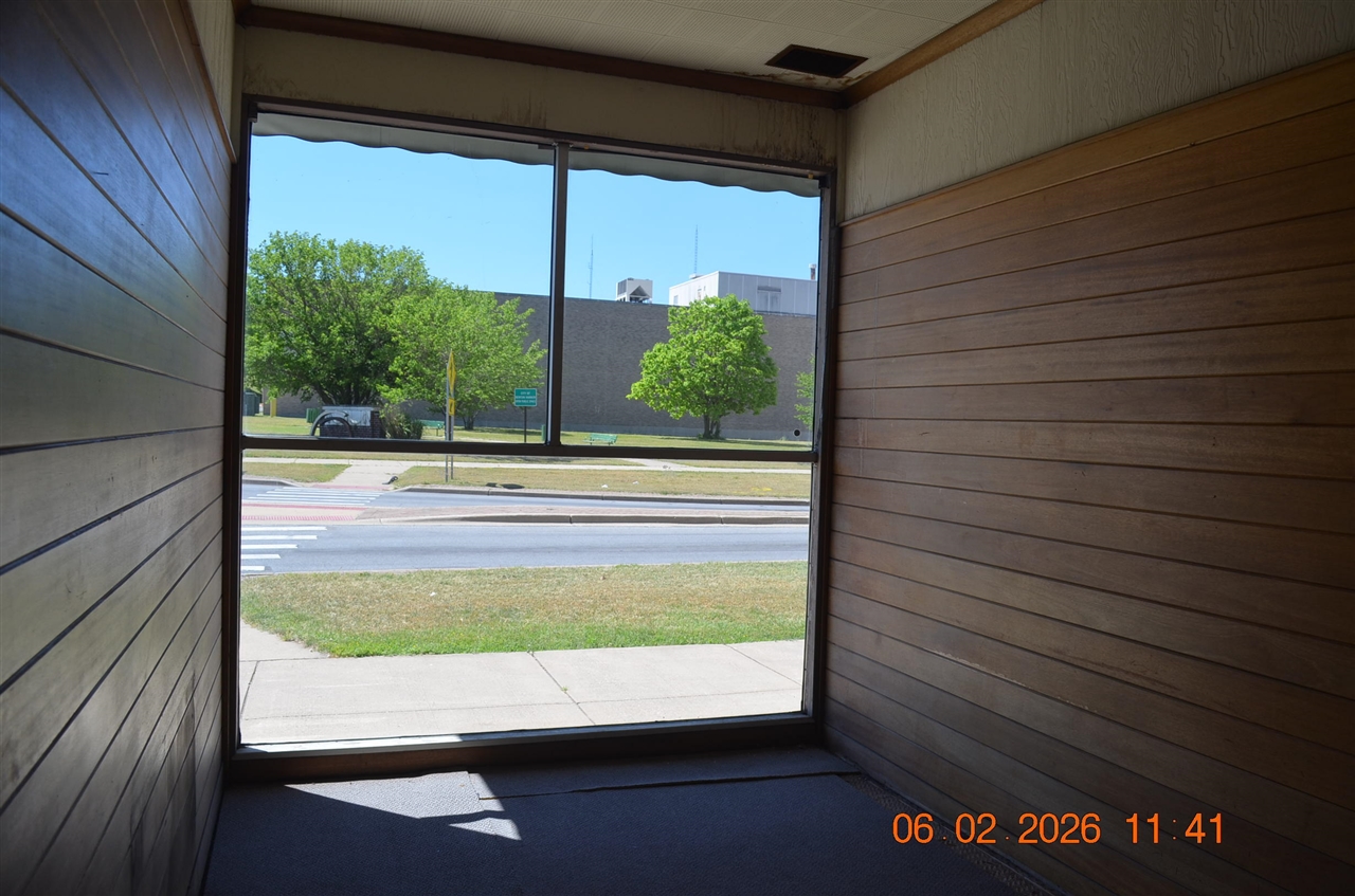 main property photo 37