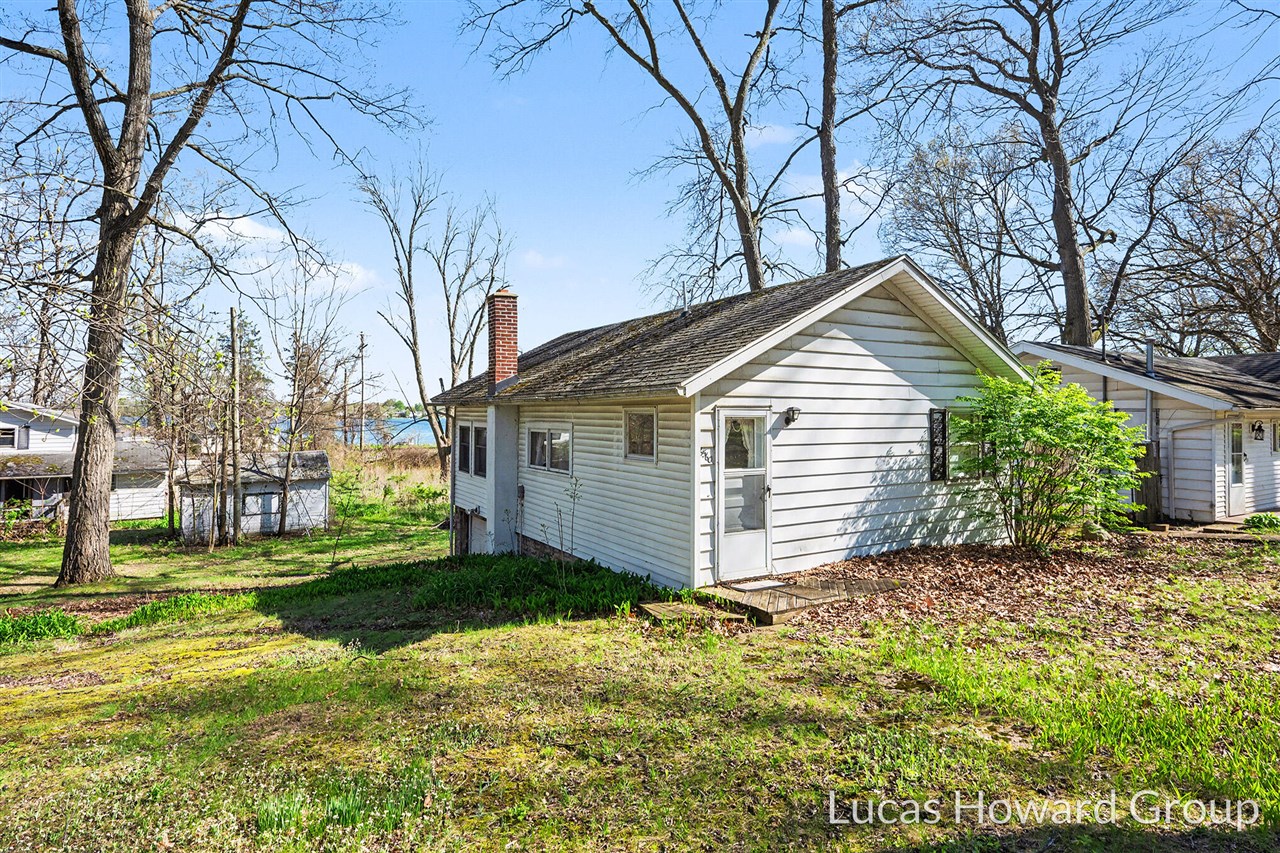main property photo 28
