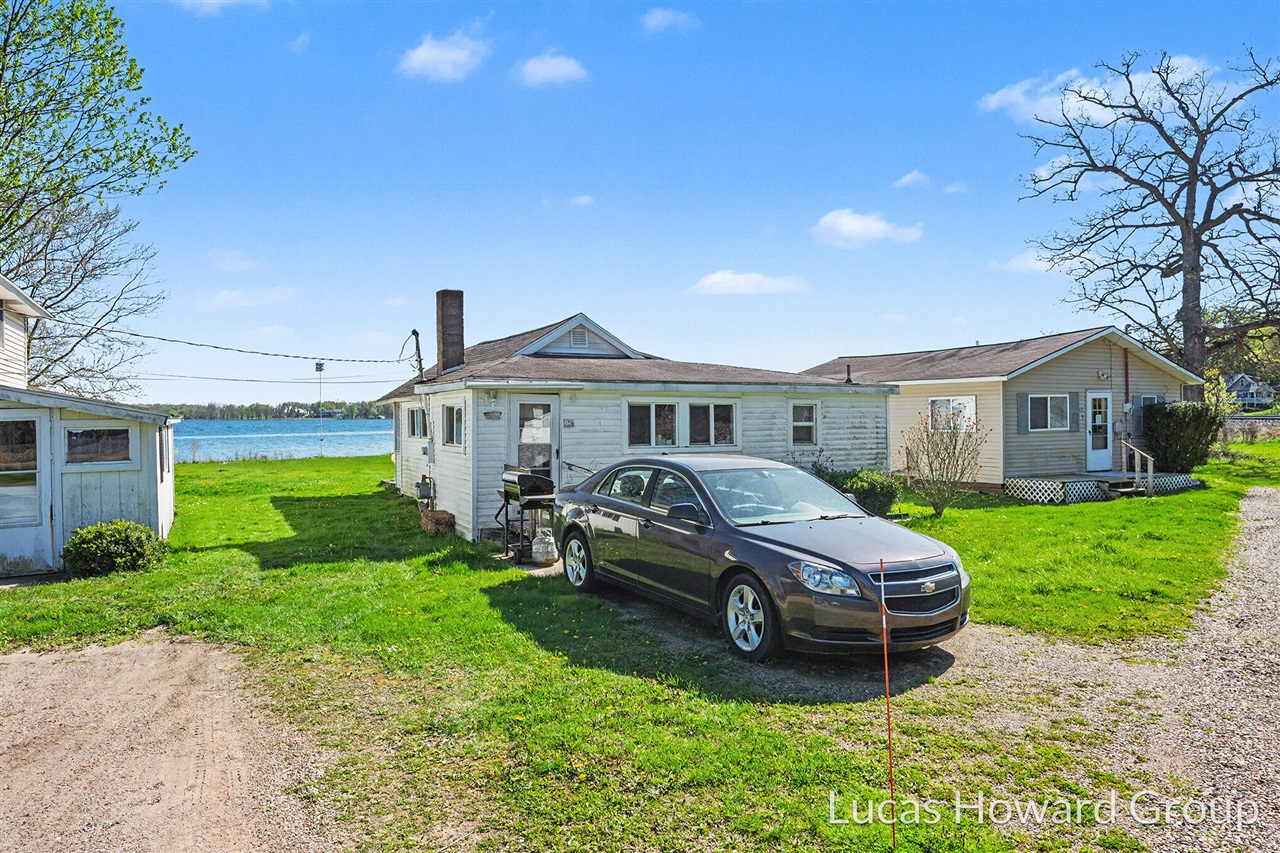 main property photo 43