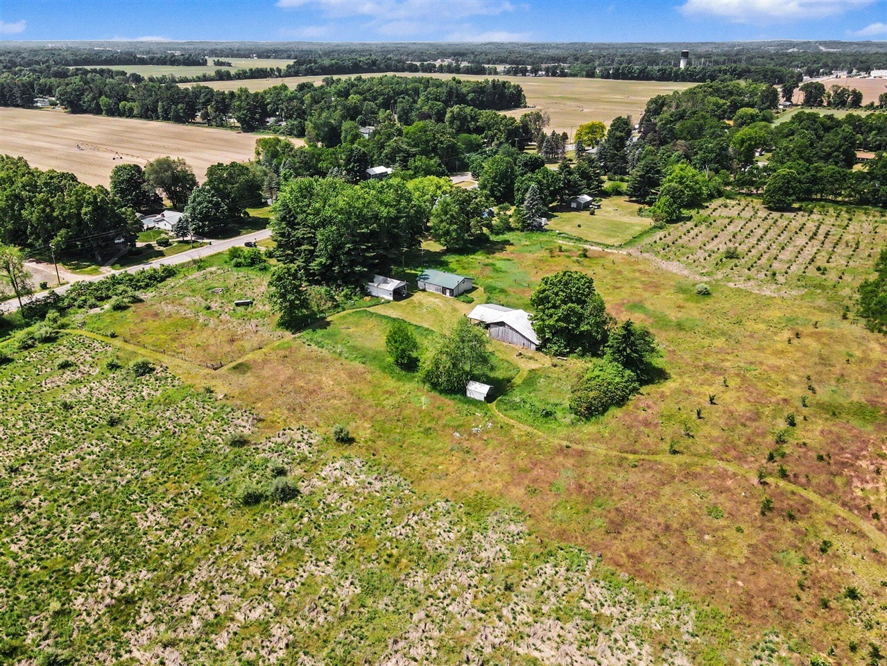 main property photo 16