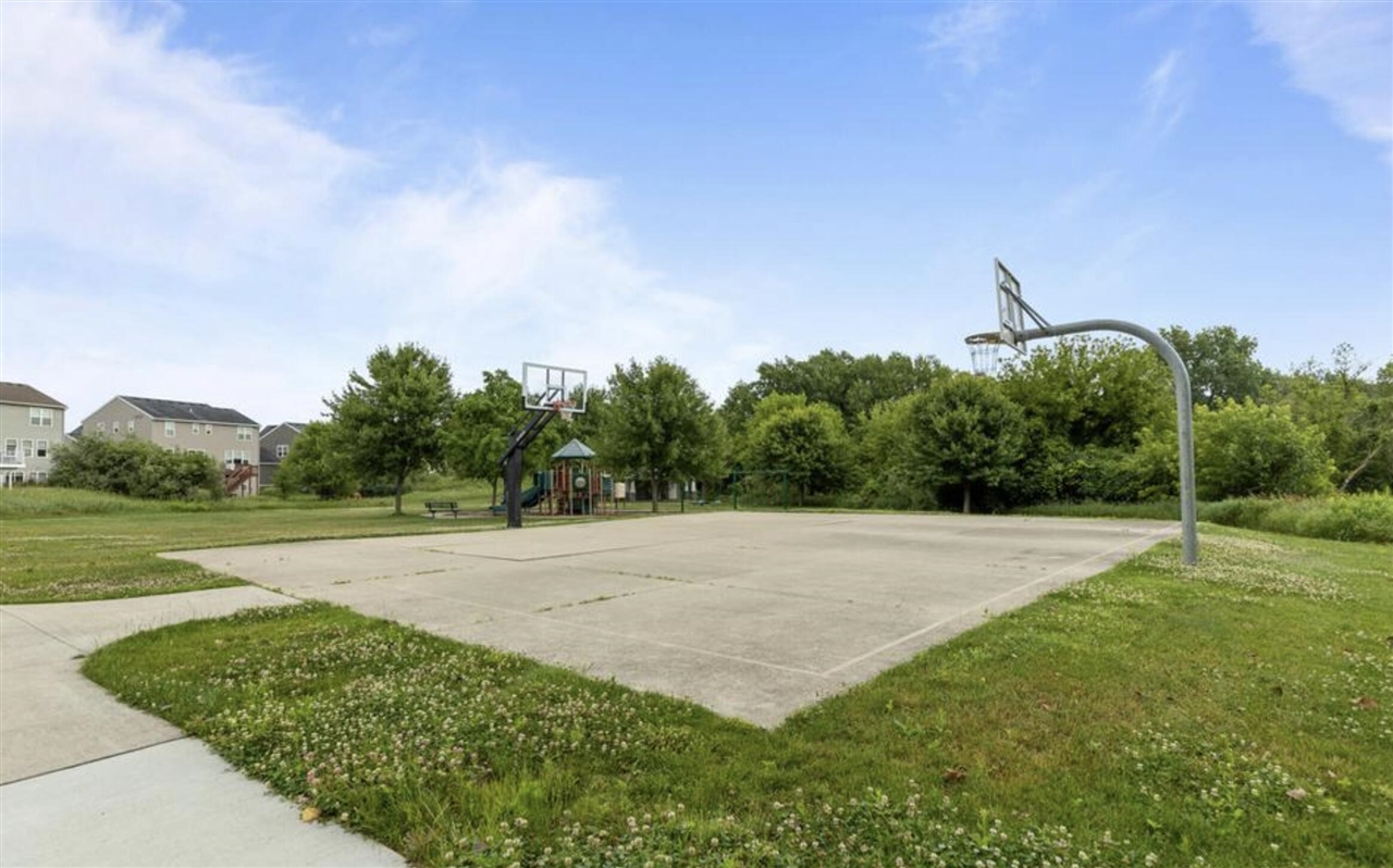 main property photo 32