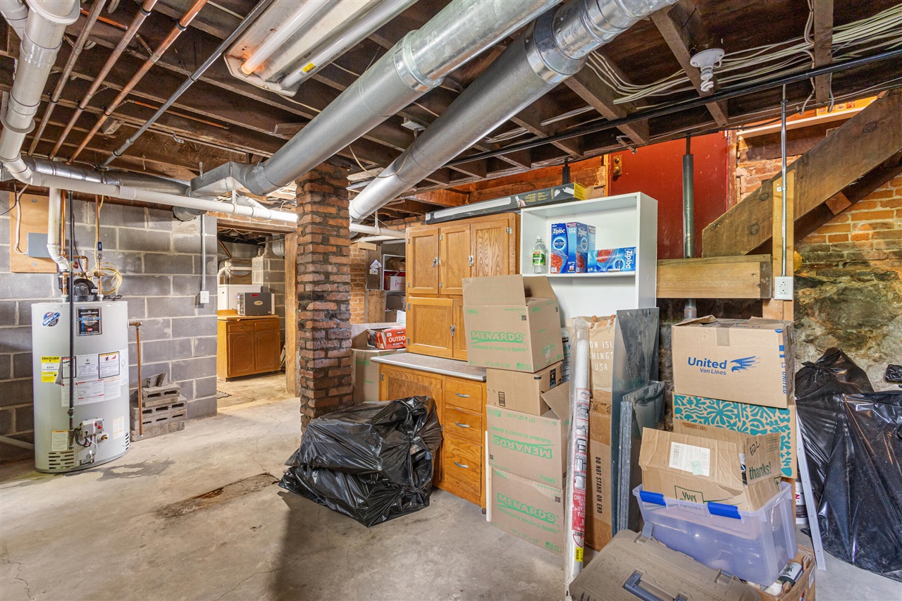 main property photo 48