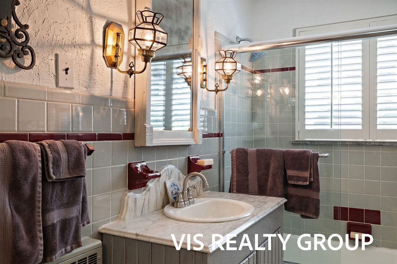 main property photo 80