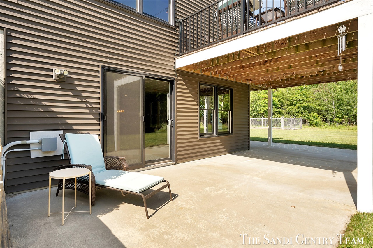 main property photo 60