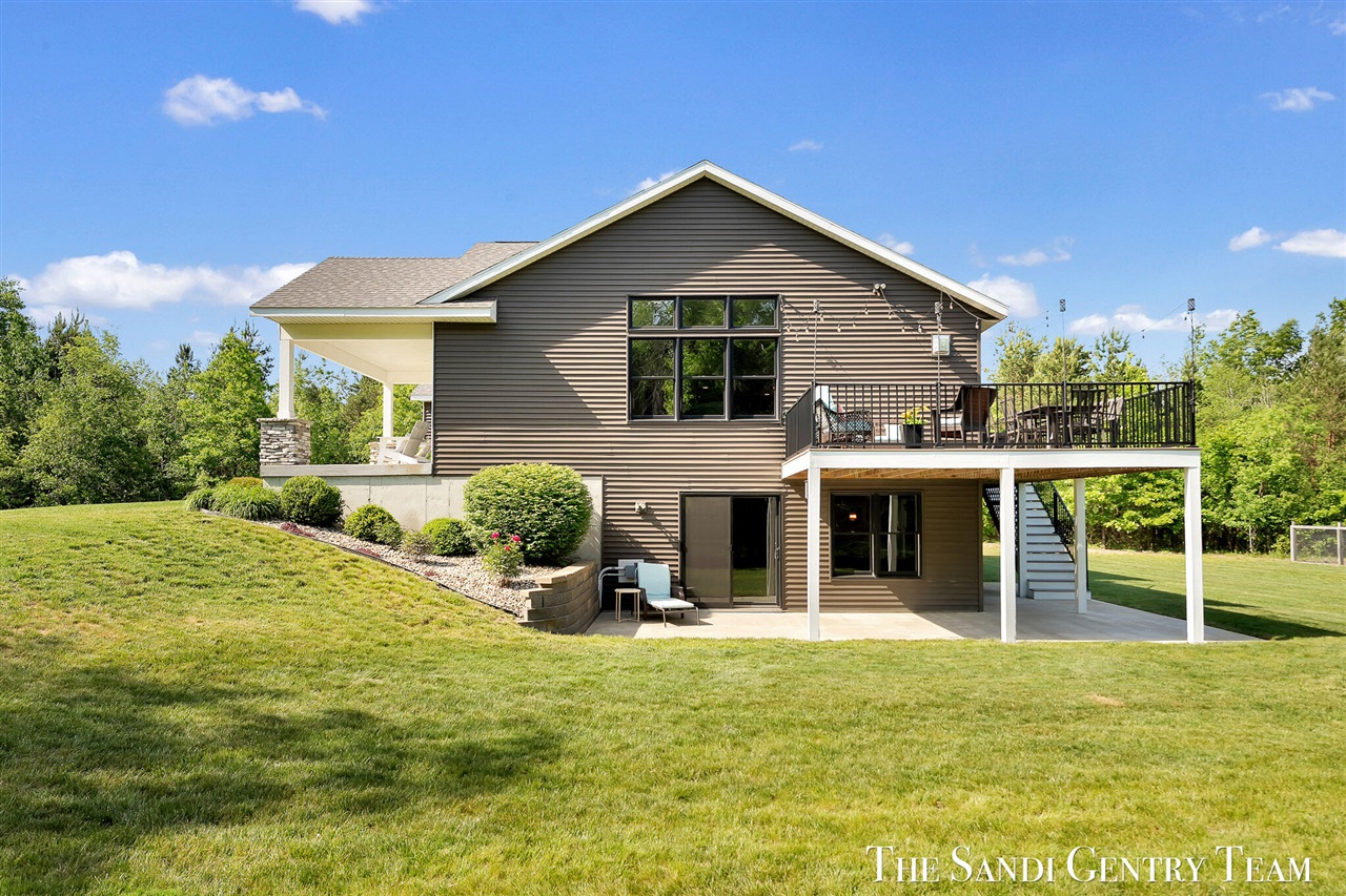 main property photo 65