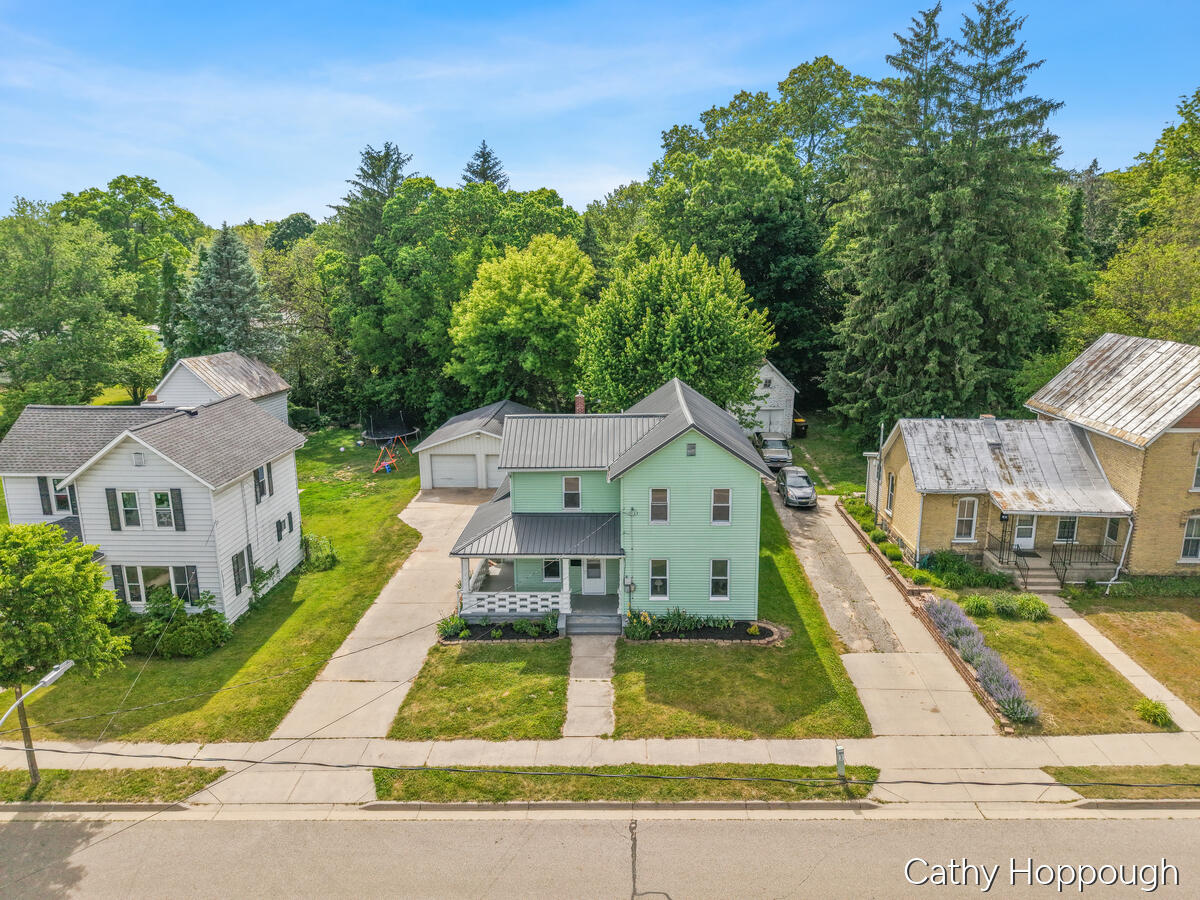 main property photo 30