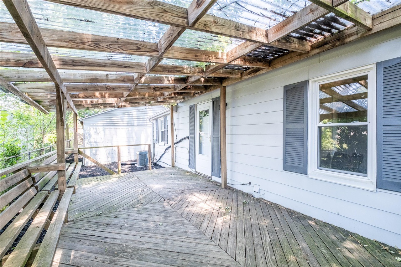 main property photo 31