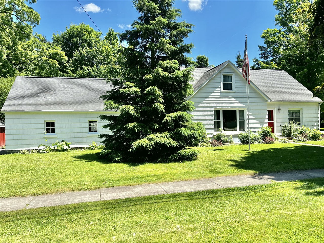 main property photo 2