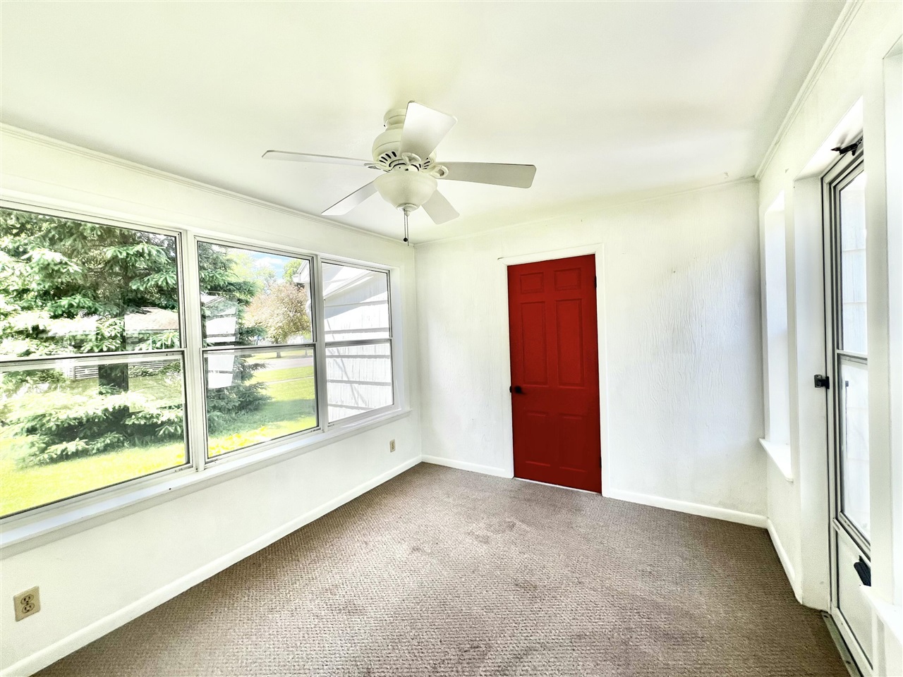 main property photo 59