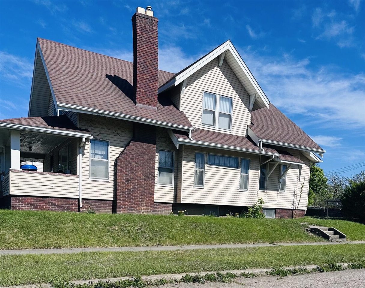 main property photo 4
