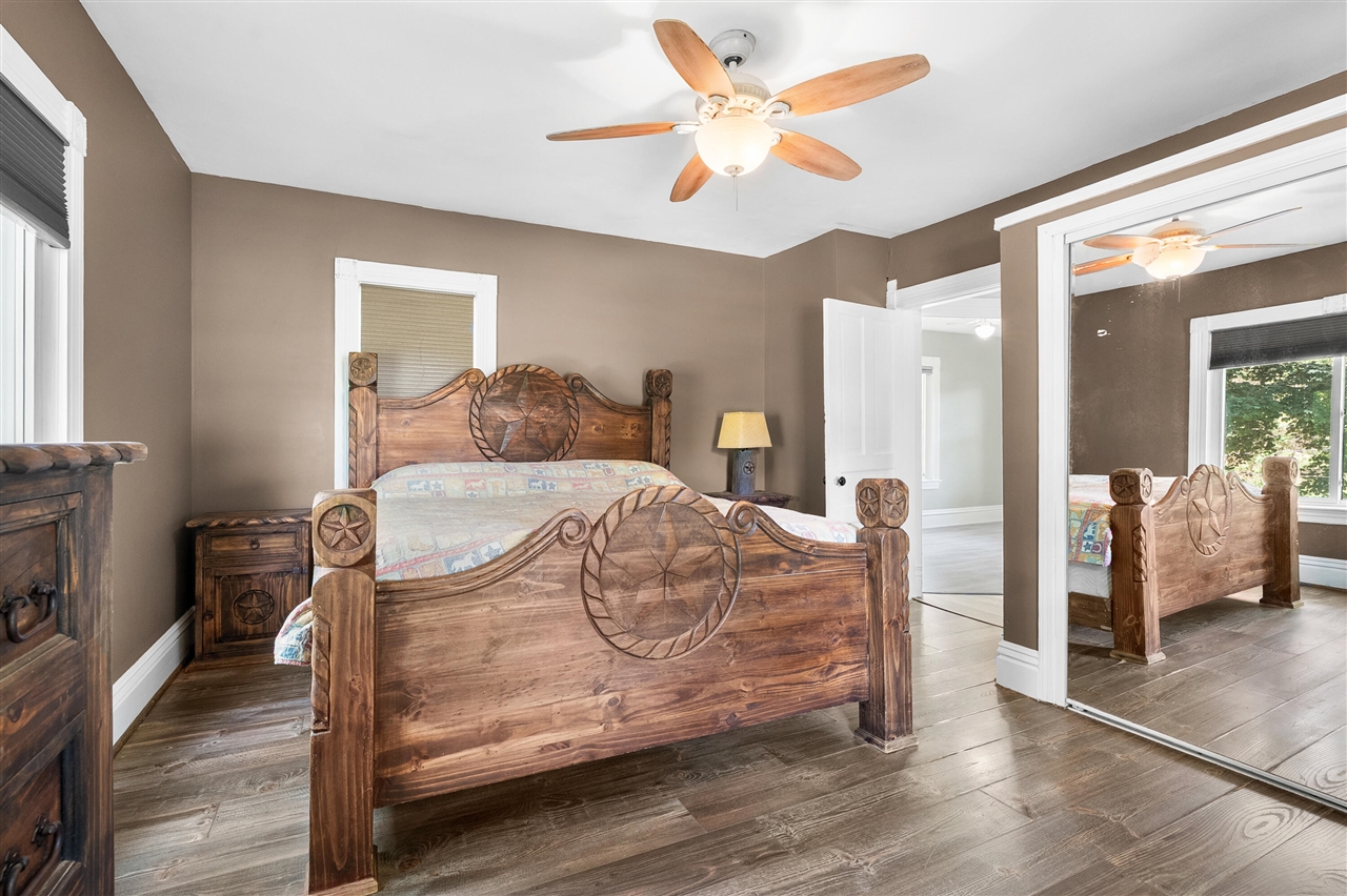main property photo 21