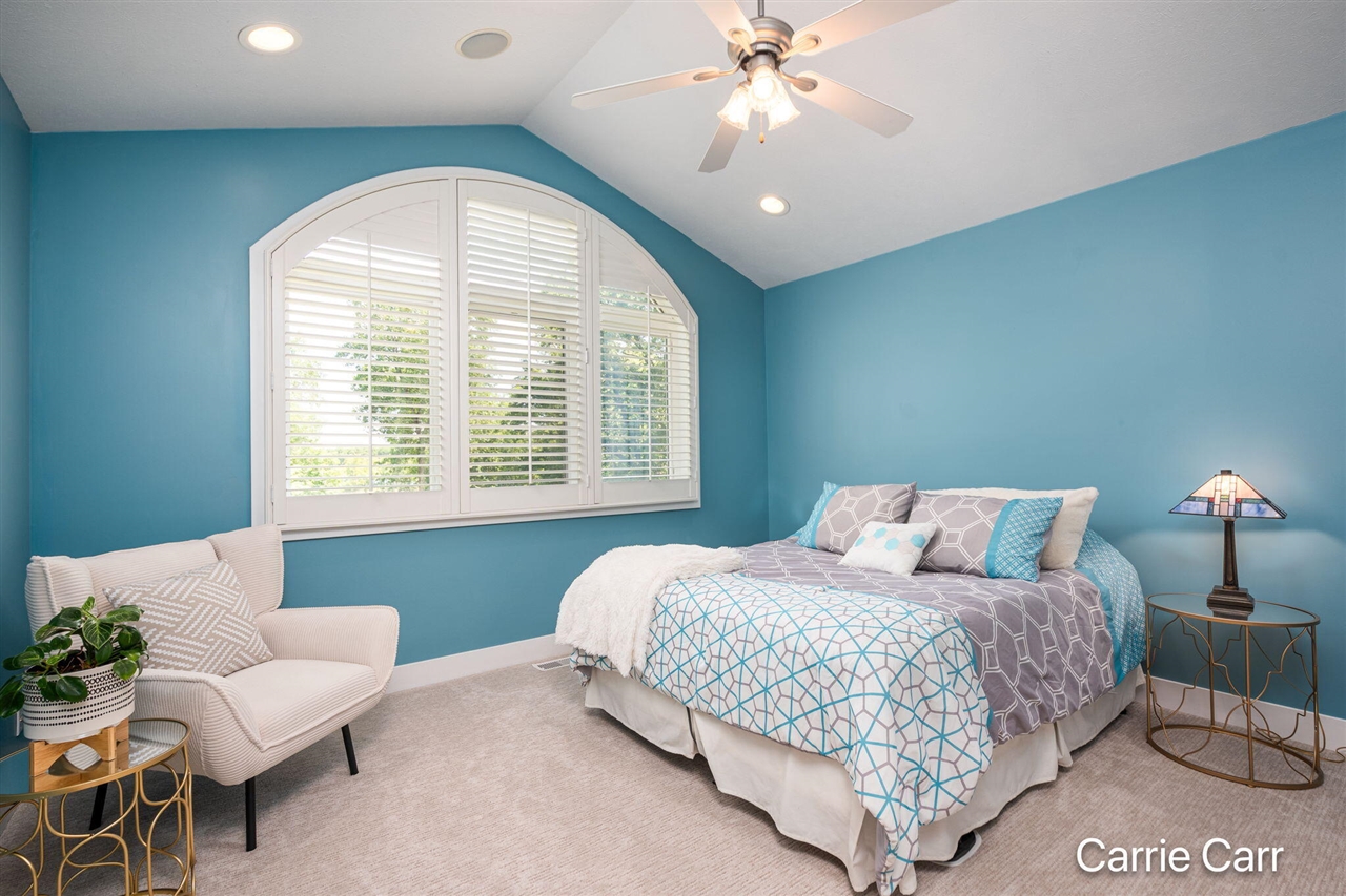 main property photo 61