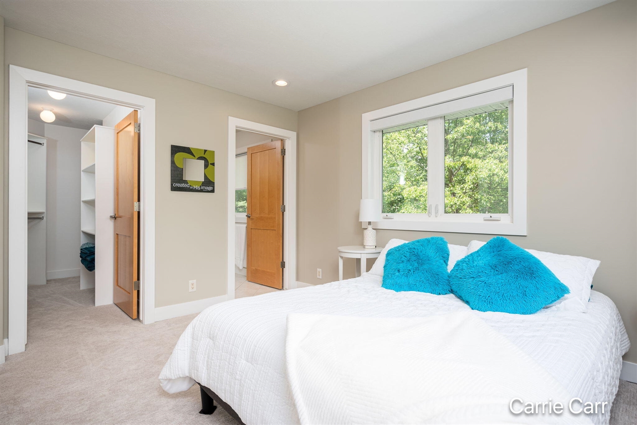 main property photo 66