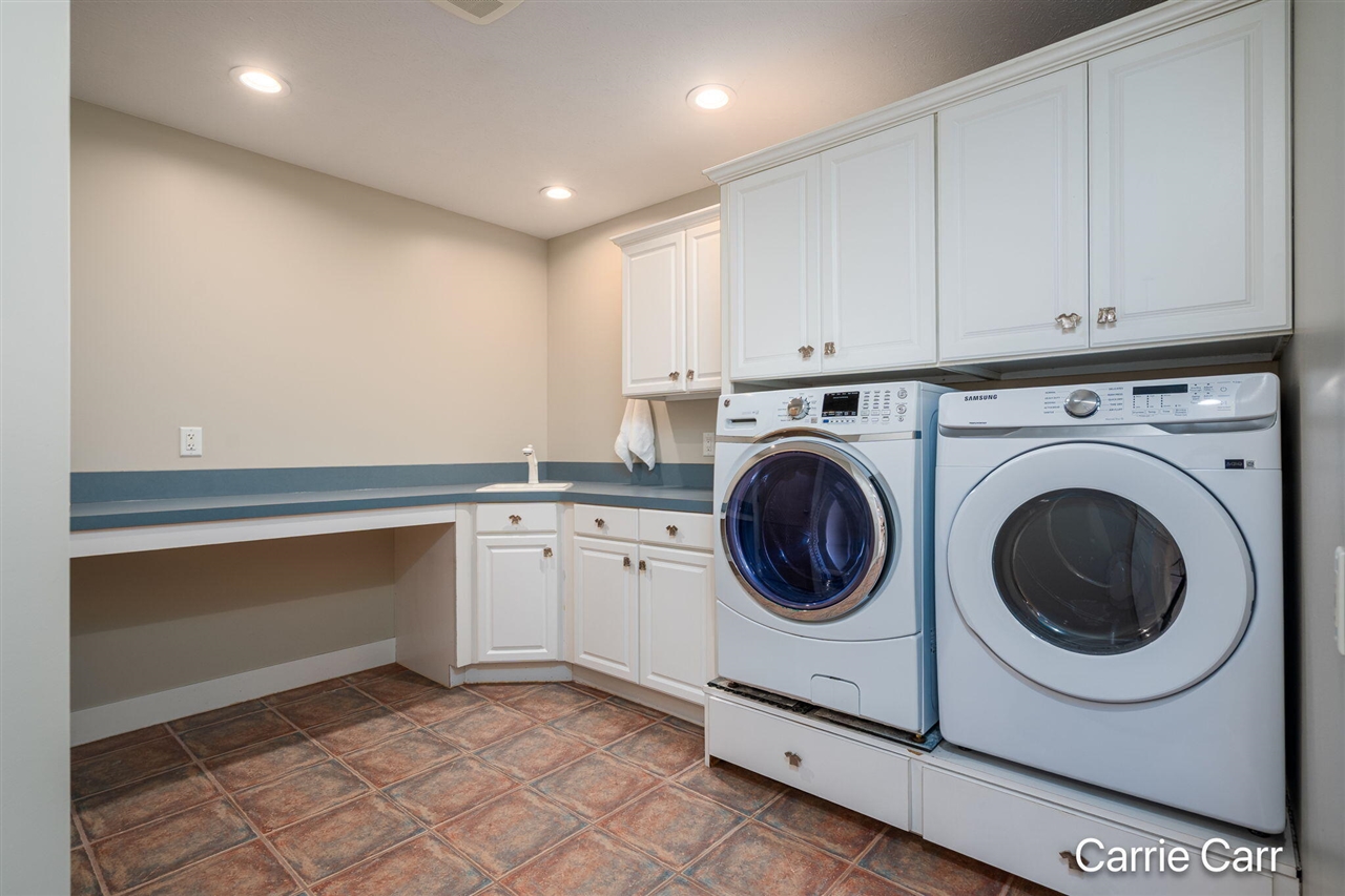 main property photo 70