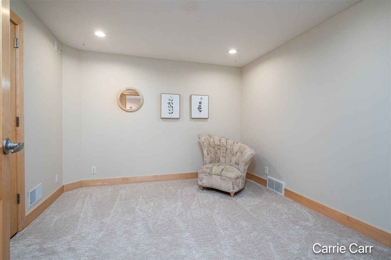main property photo 72