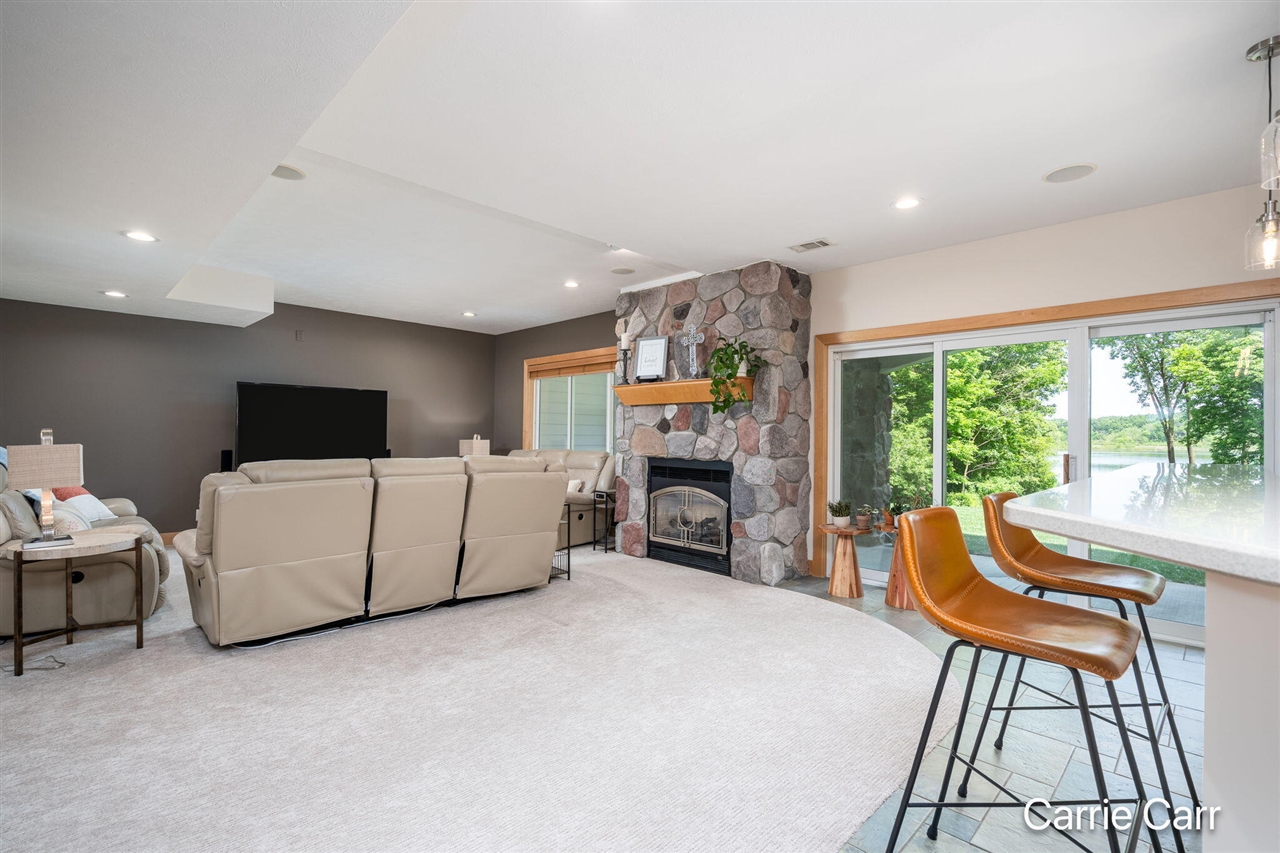 main property photo 76