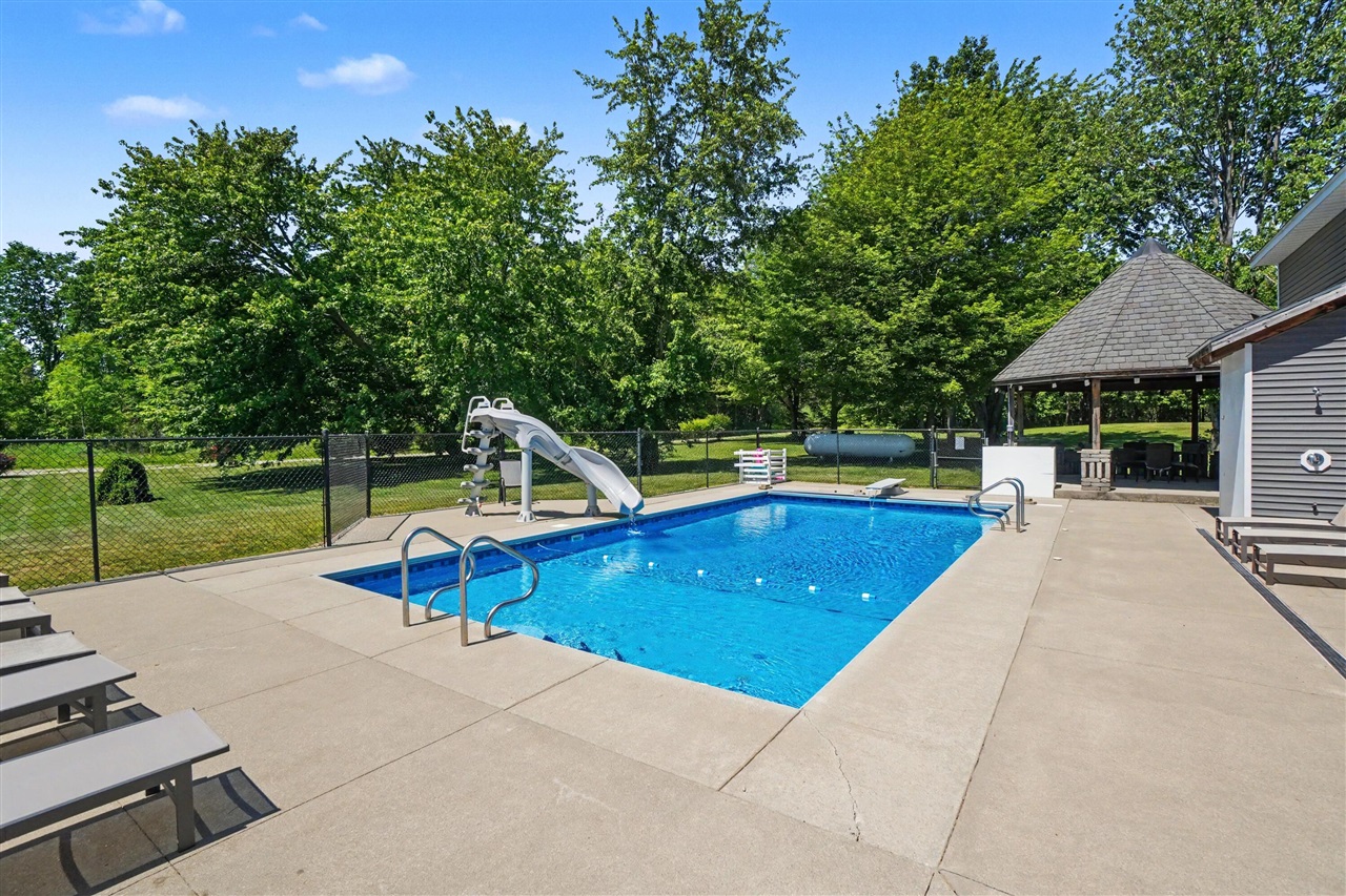 main property photo 66