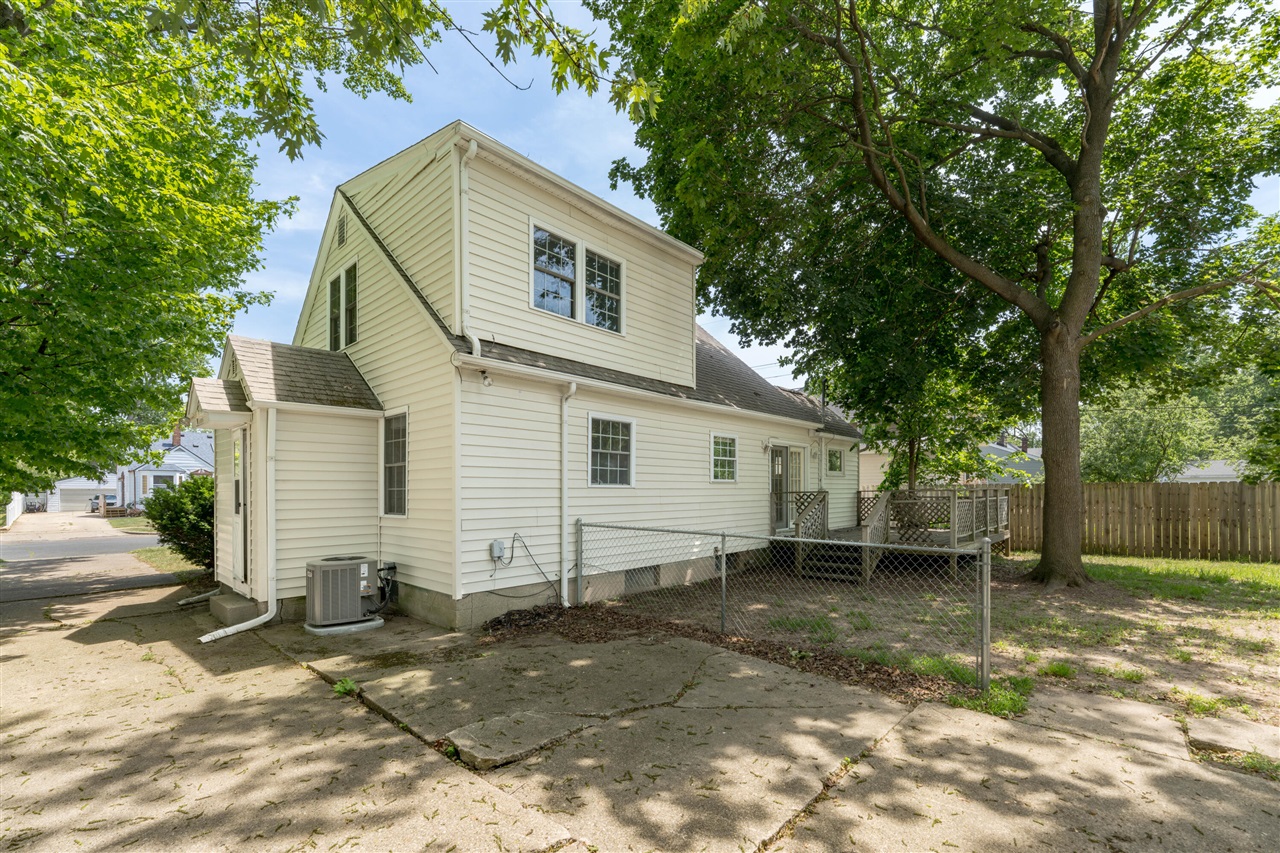 main property photo 15