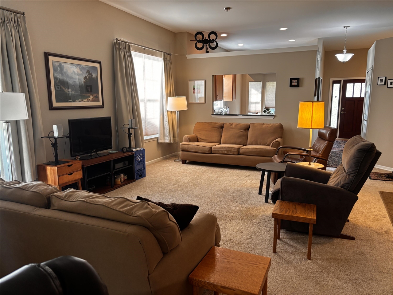 main property photo 8