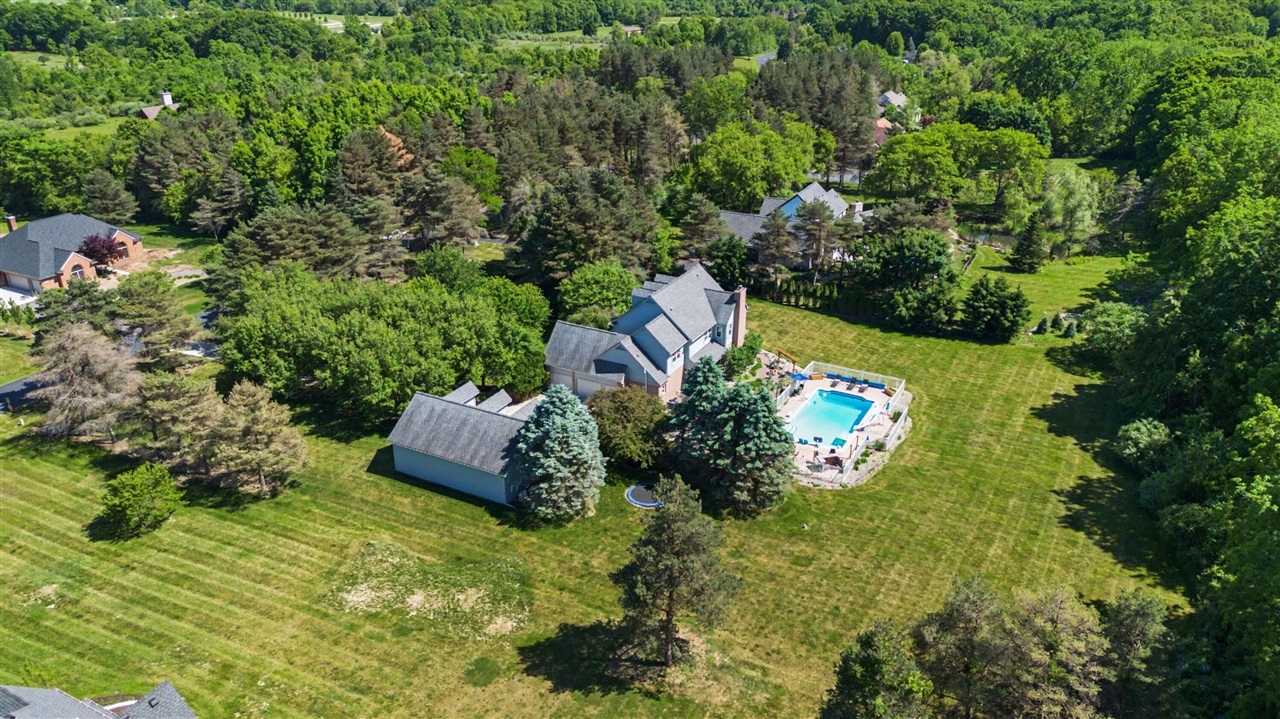 main property photo 49