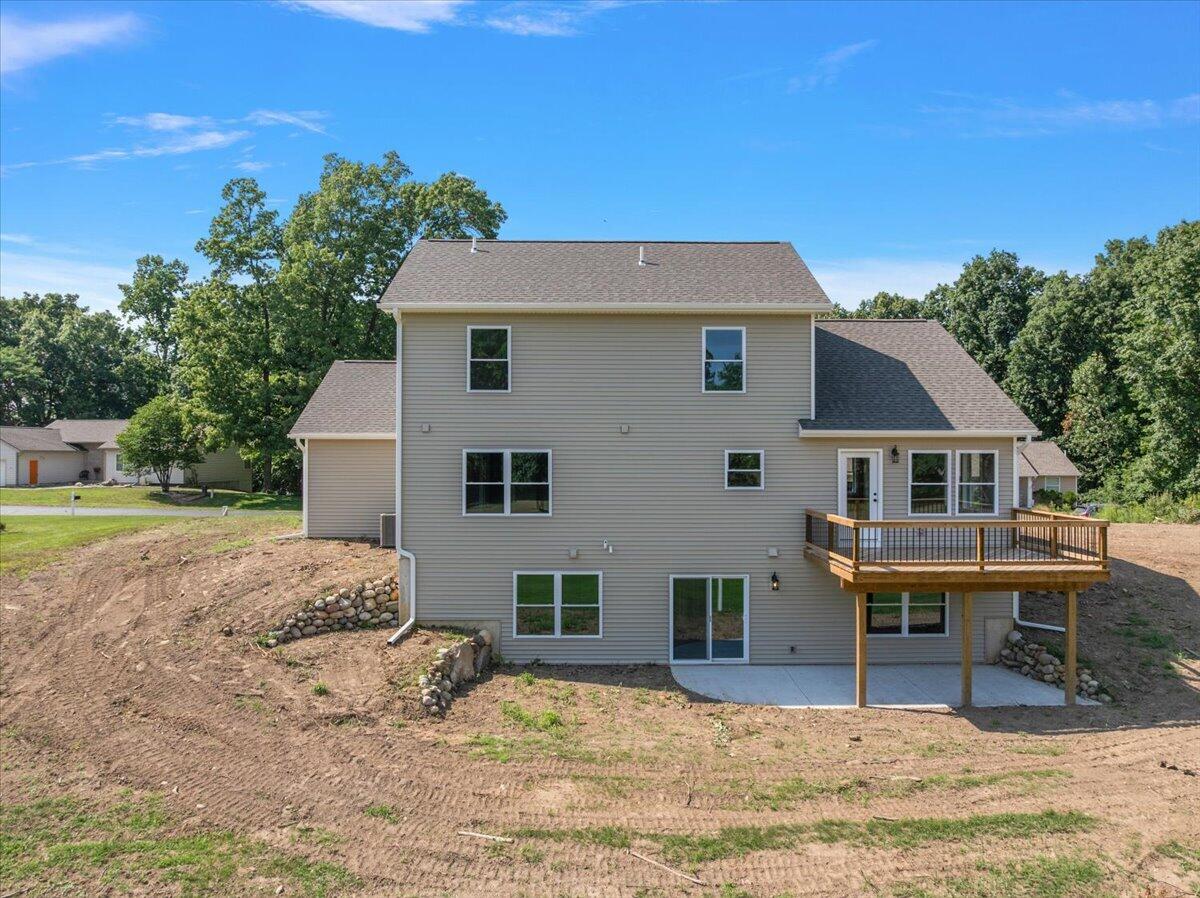 main property photo 43