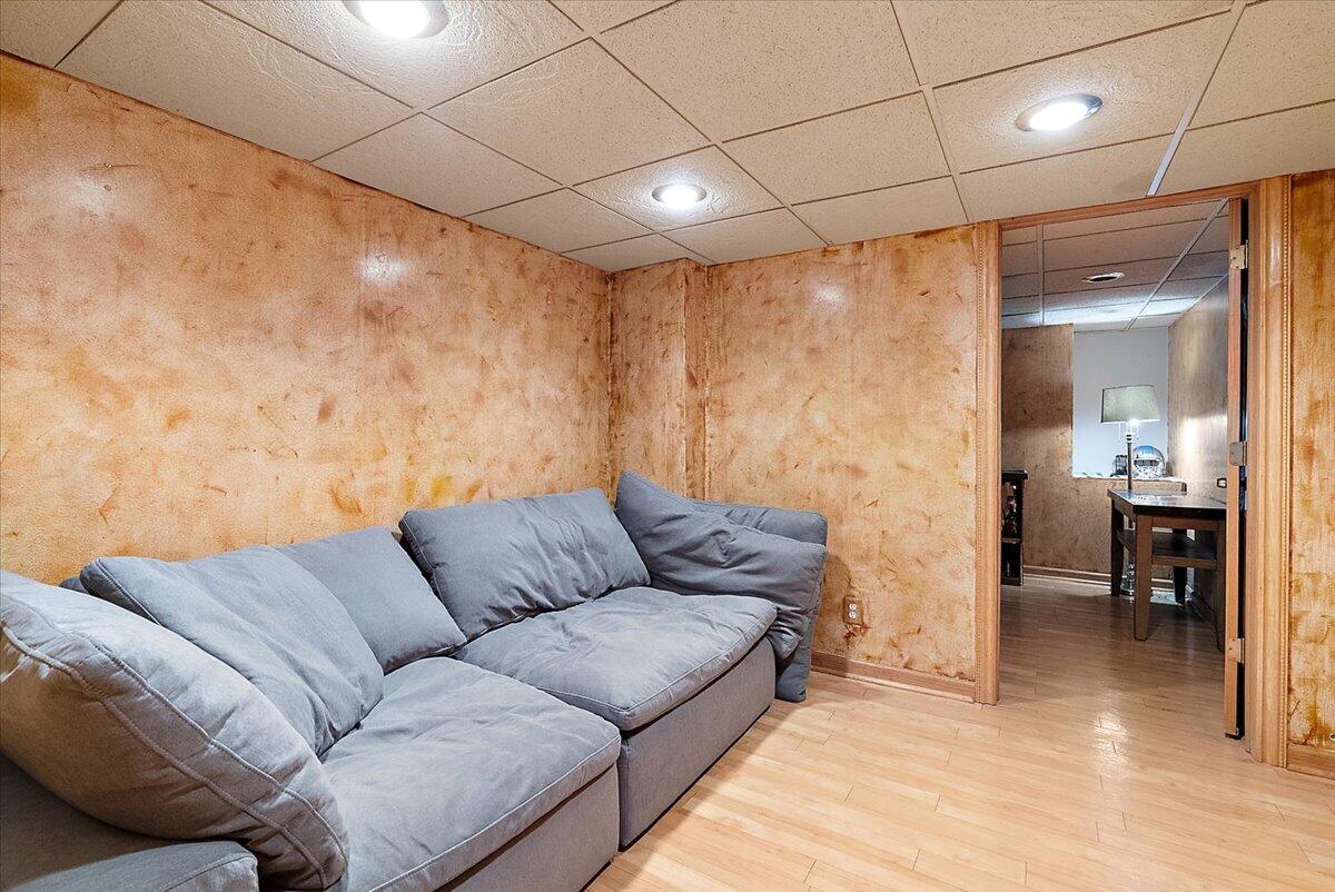 main property photo 46