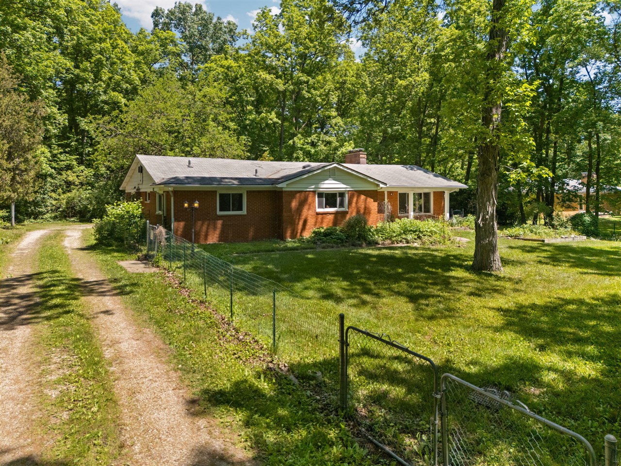 main property photo 44