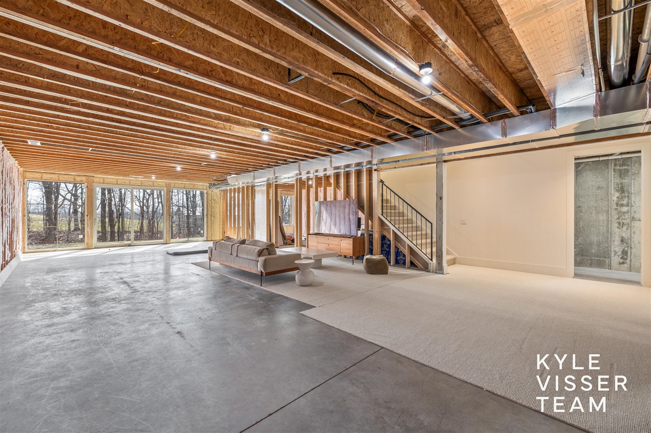 main property photo 67