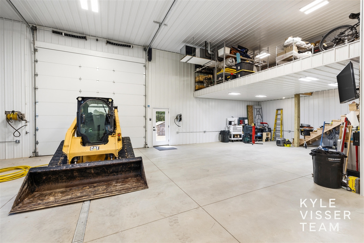 main property photo 95