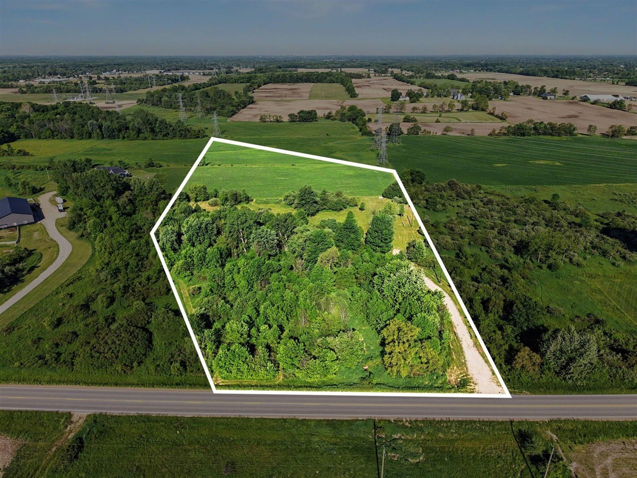 main property photo 17