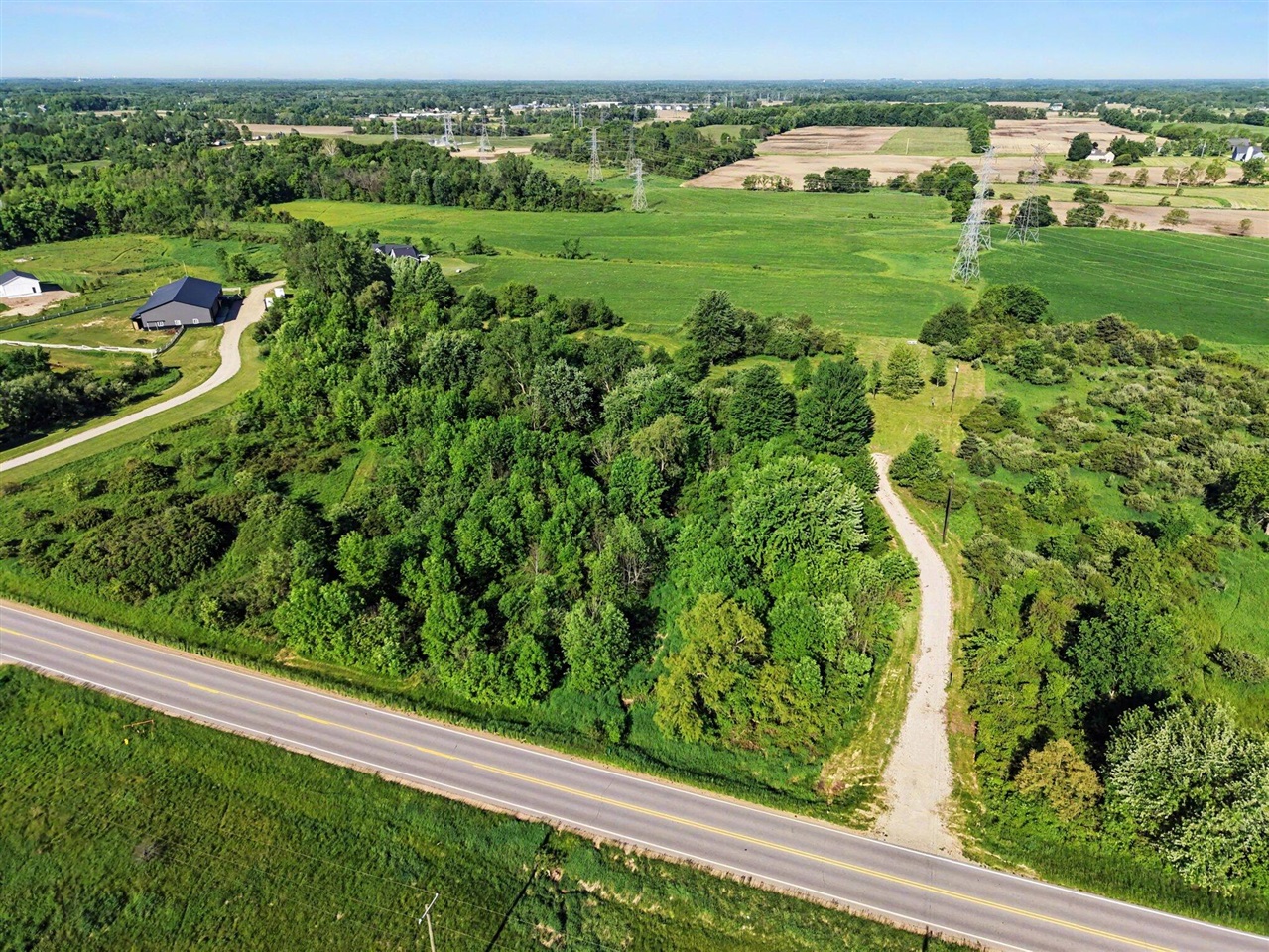 main property photo 8
