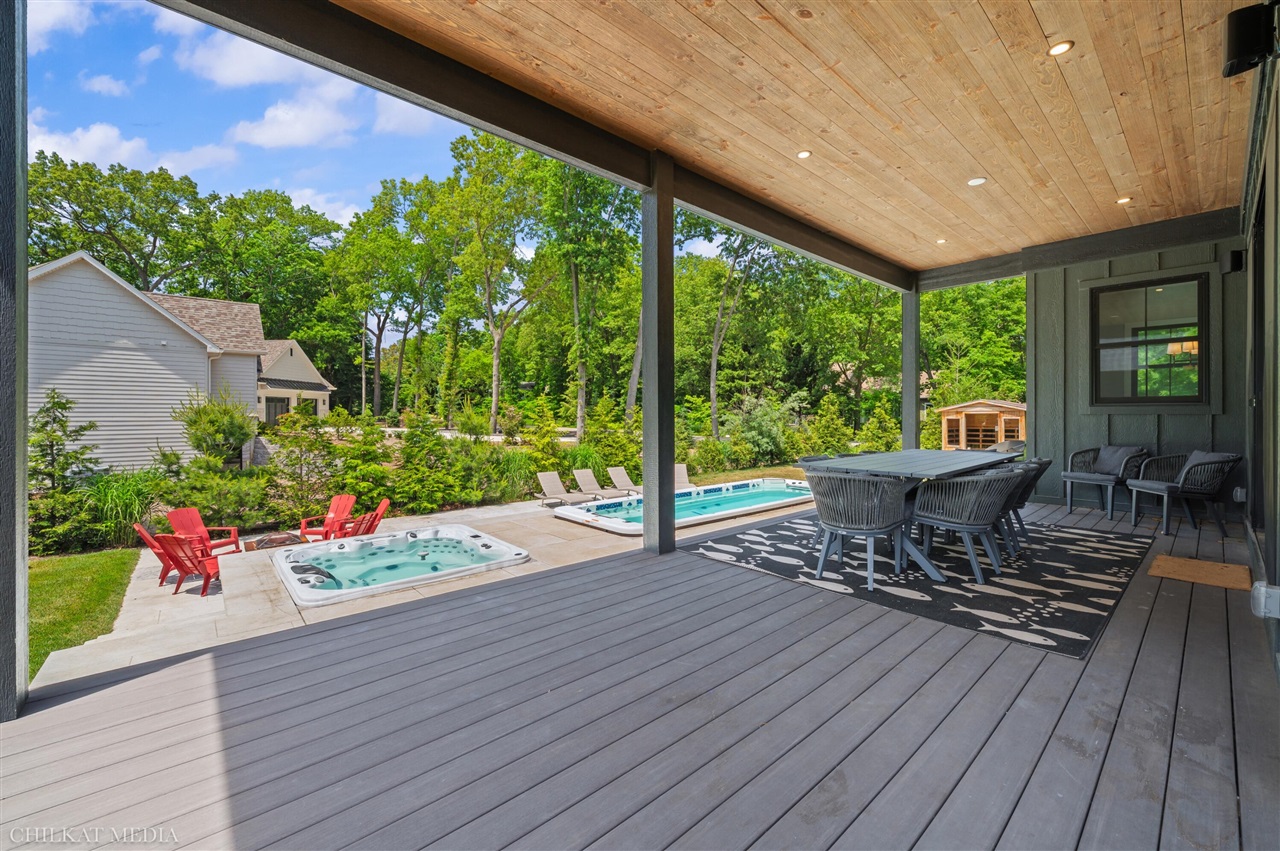 main property photo 81