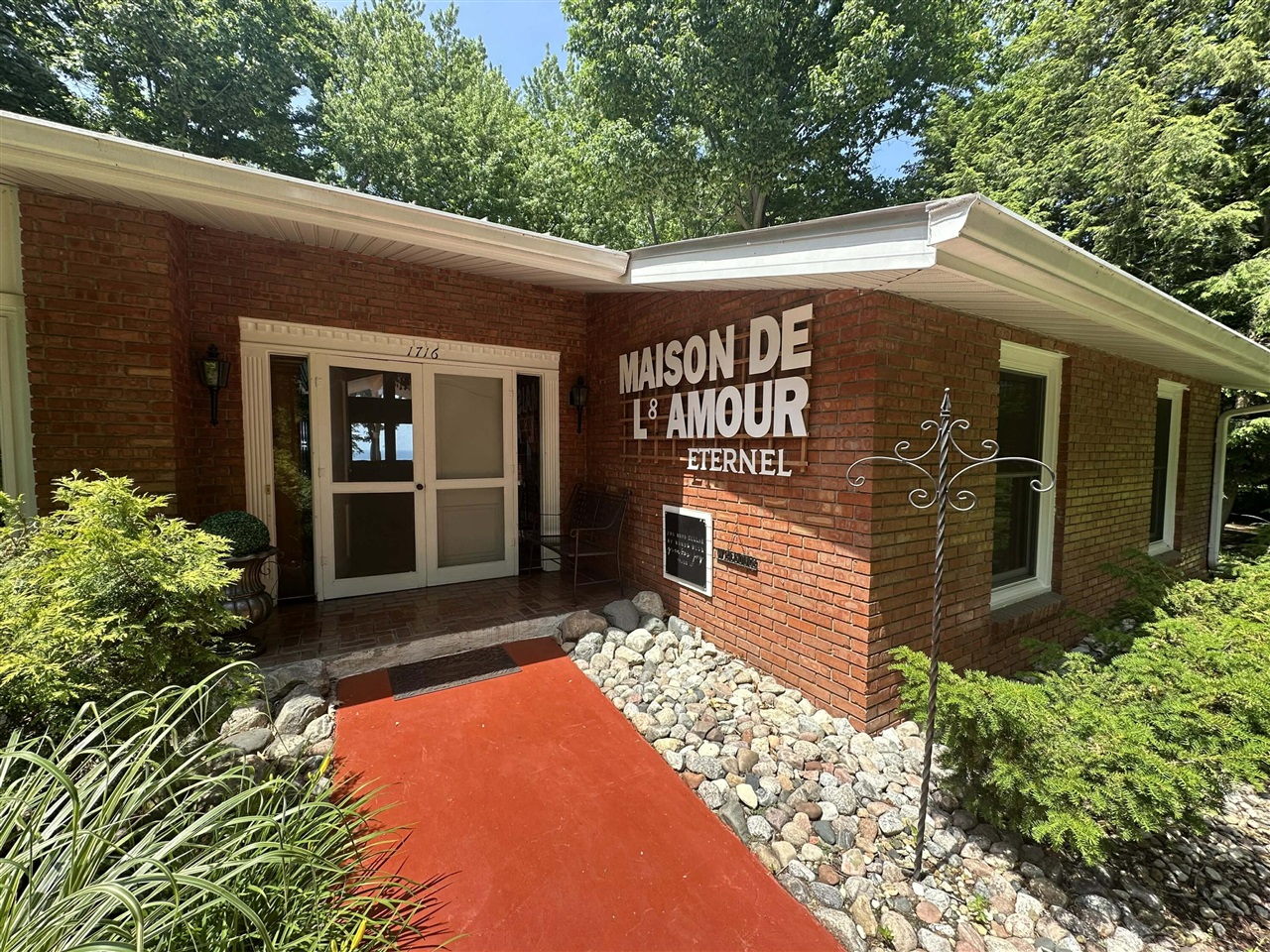main property photo 50