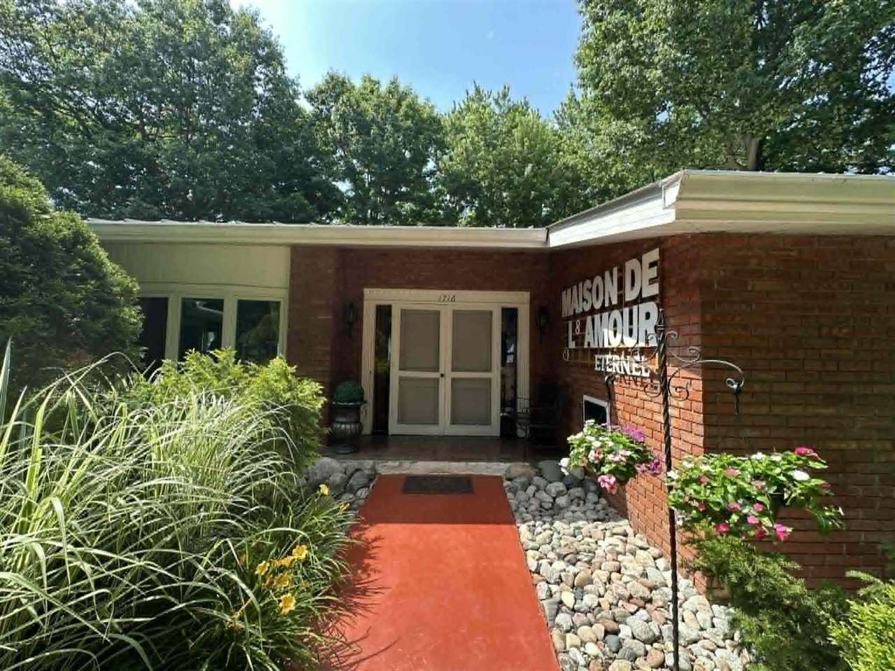 main property photo 74