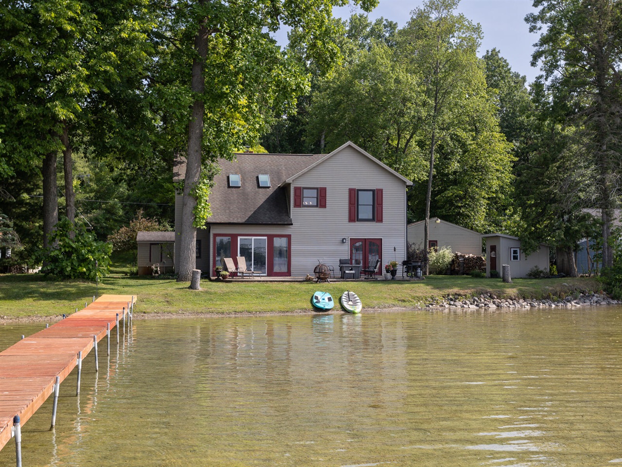 main property photo 7