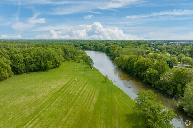 main property photo 26