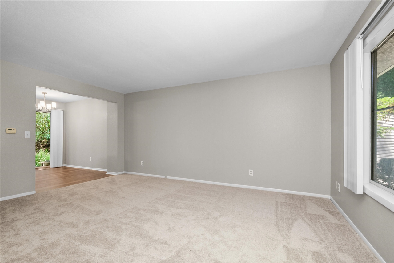 property viewer photo 3