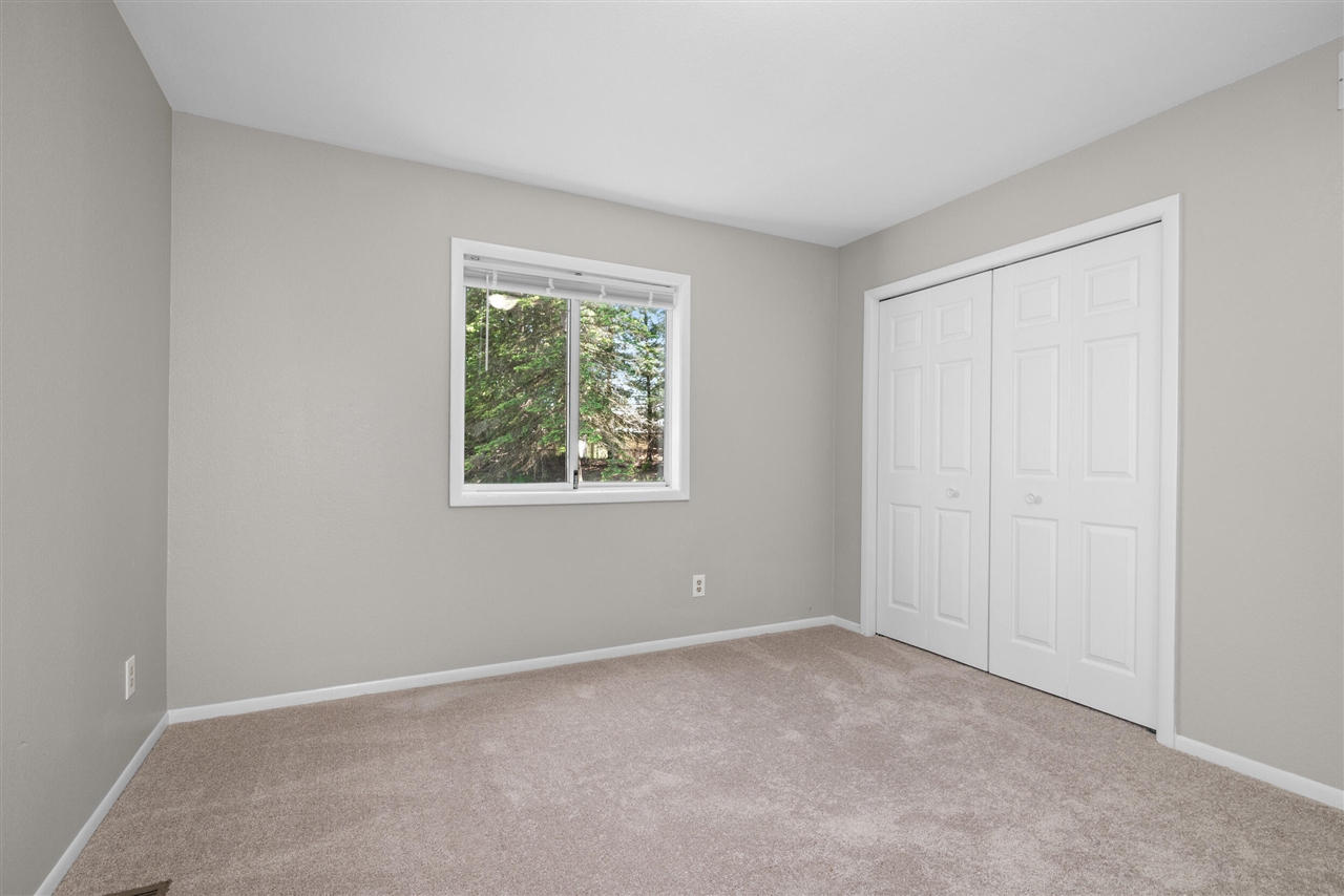 property viewer photo 9
