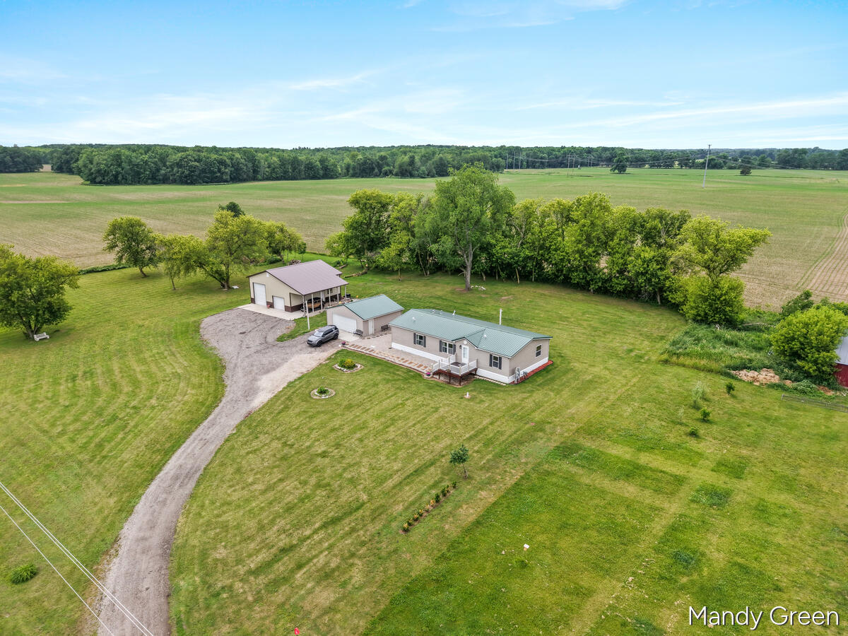 main property photo 32