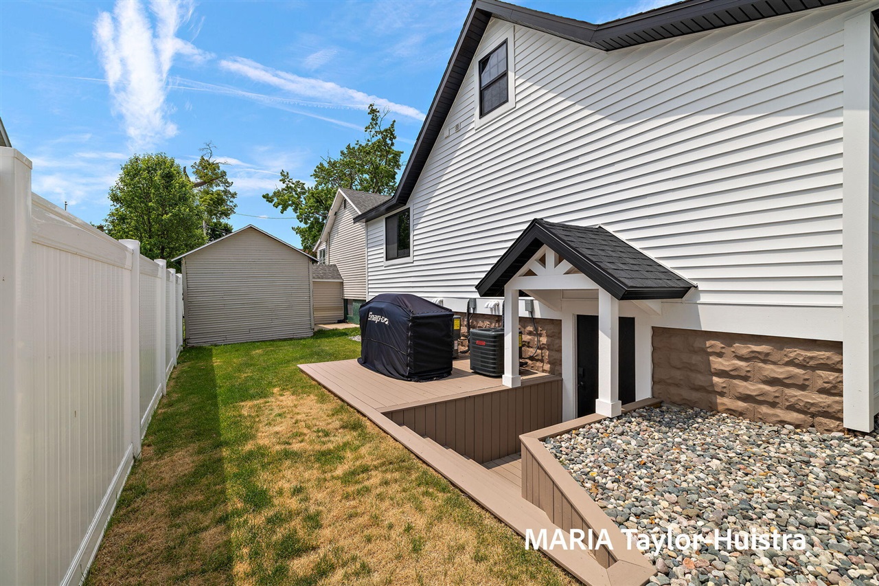 main property photo 54