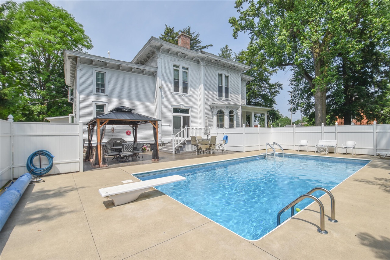 main property photo 67