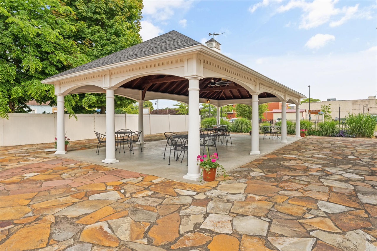 main property photo 65