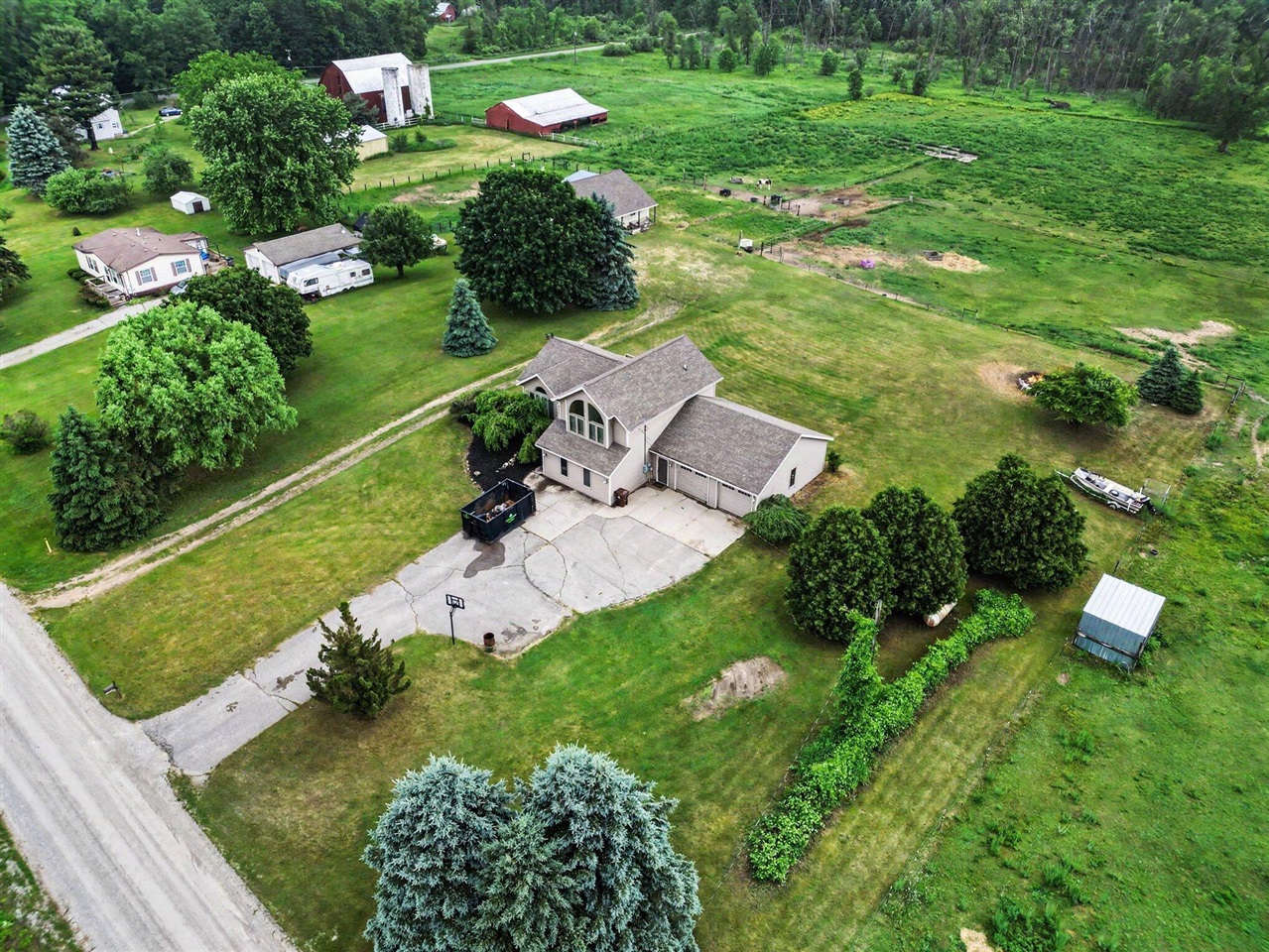 main property photo 3