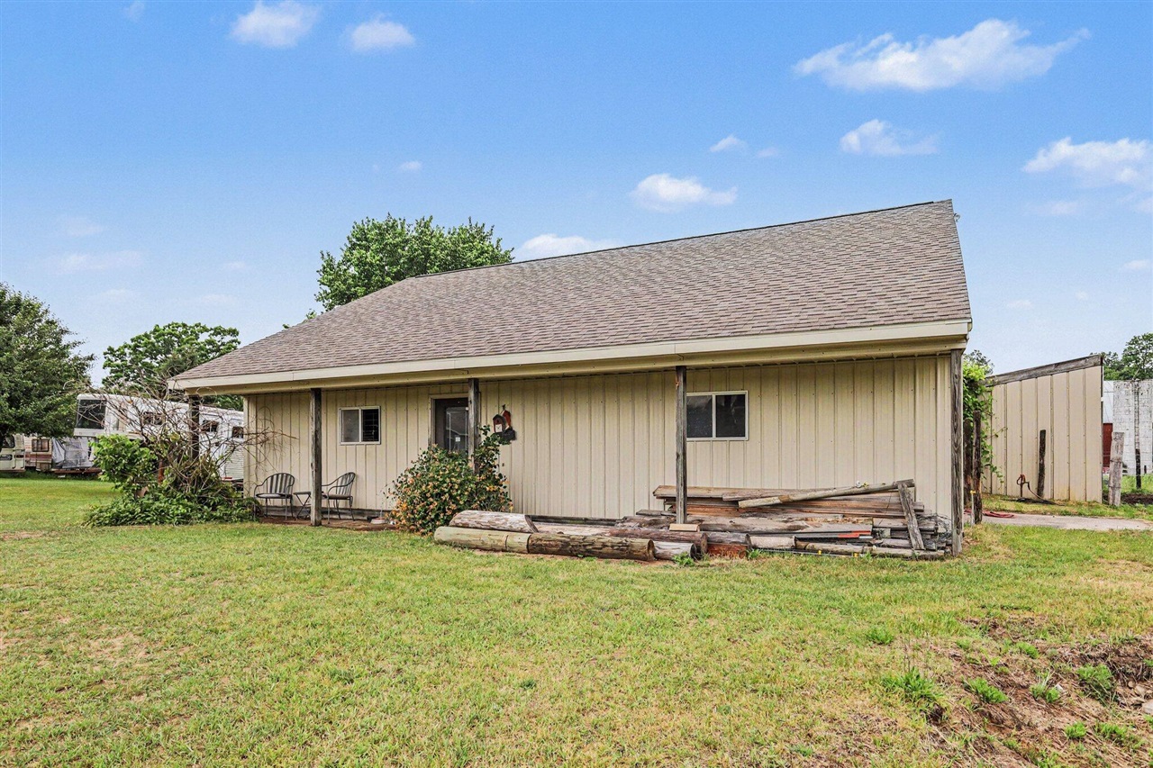 main property photo 44