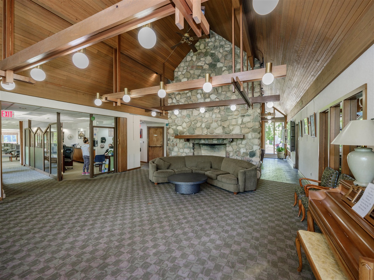 main property photo 40