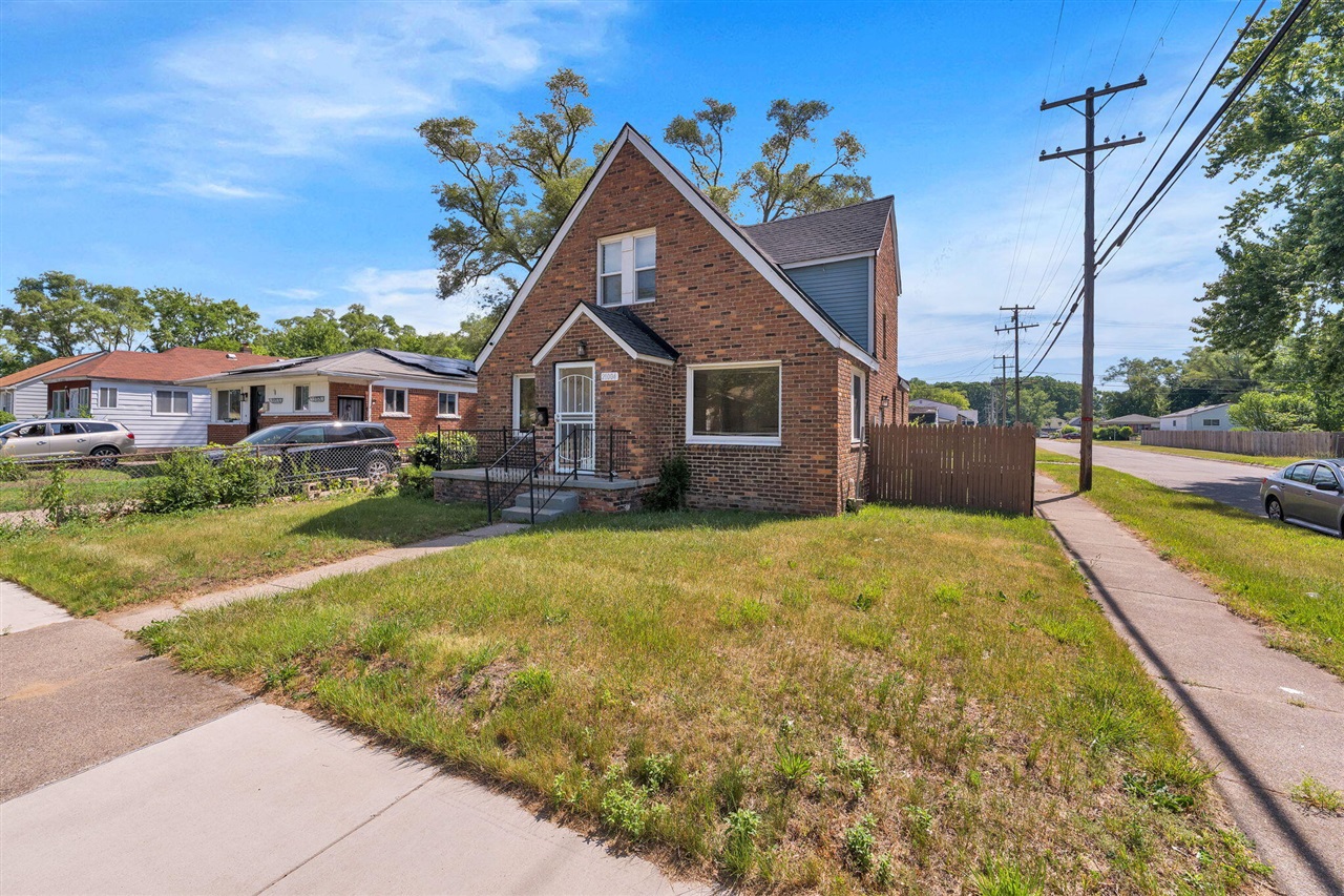 main property photo 4