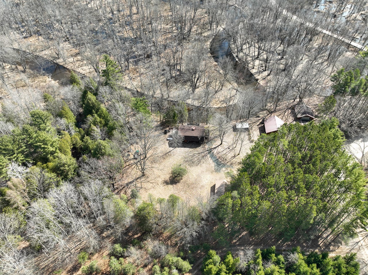 main property photo 31