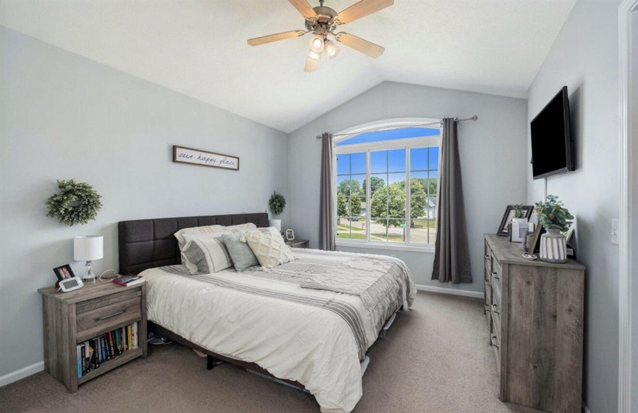 property viewer photo 9